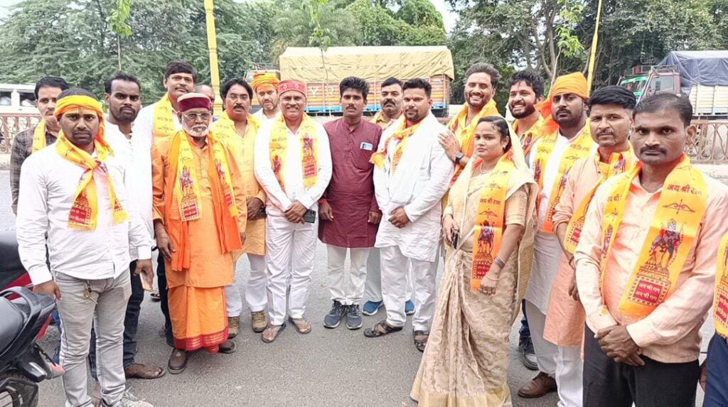 कामाख्या सेवा संस्थान बजरंग सेवा समिति व प्रिंस सेवा समिति के संयुक्त तत्वाधान में विजयदशमी शोभायात्रा का आयोजन संपन्न हुआ