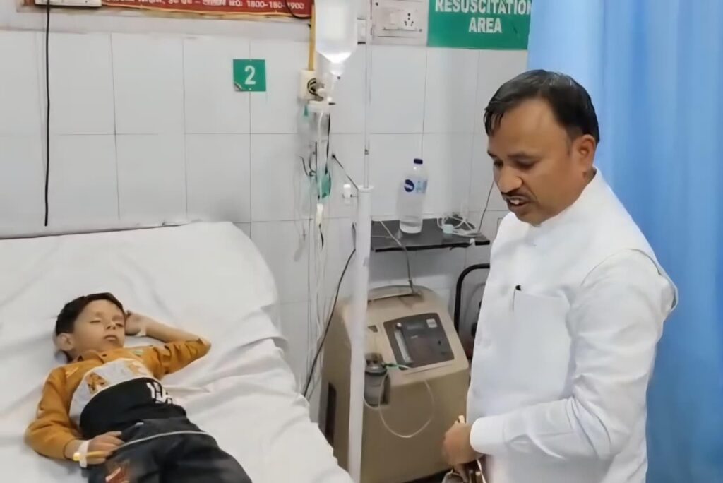 पीएम मोदी की अपील का दिखा असर, विधायक विजयपाल आढ़ती ने छोड़ा वीआईपी काफिला ई-रिक्शा से पहुंचे अस्पताल