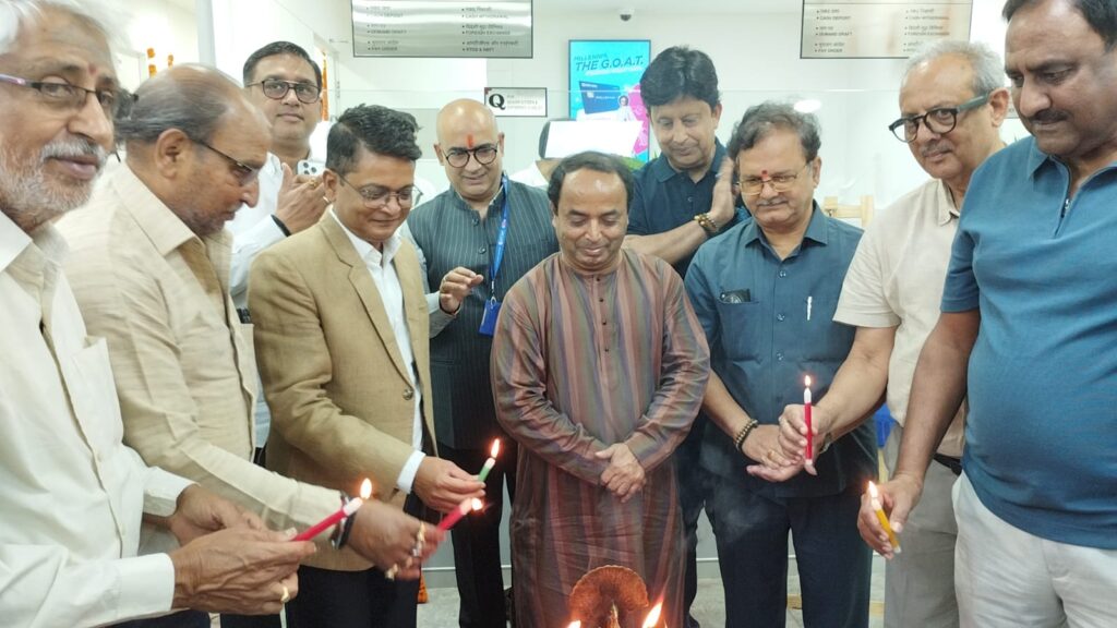 एचडीएफसी बैंक ने मदनपुरा, वाराणसी में नई शाखा का शुभारंभ किया