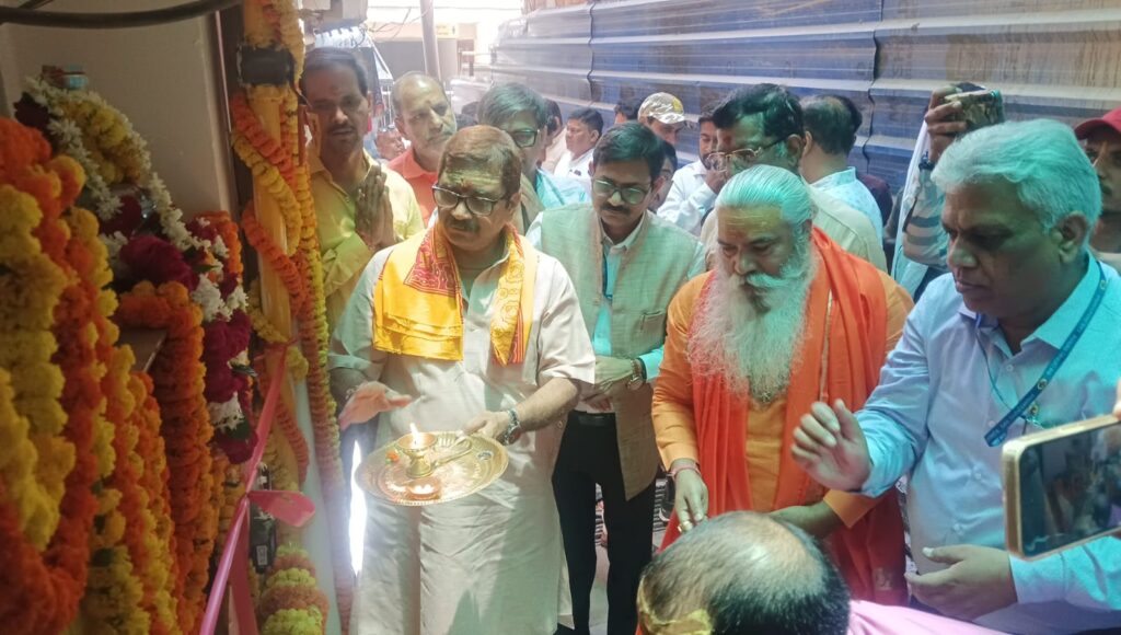 काशी विश्वनाथ मंदिर क्षेत्र में शुरू हुई पीएनजी सेवा