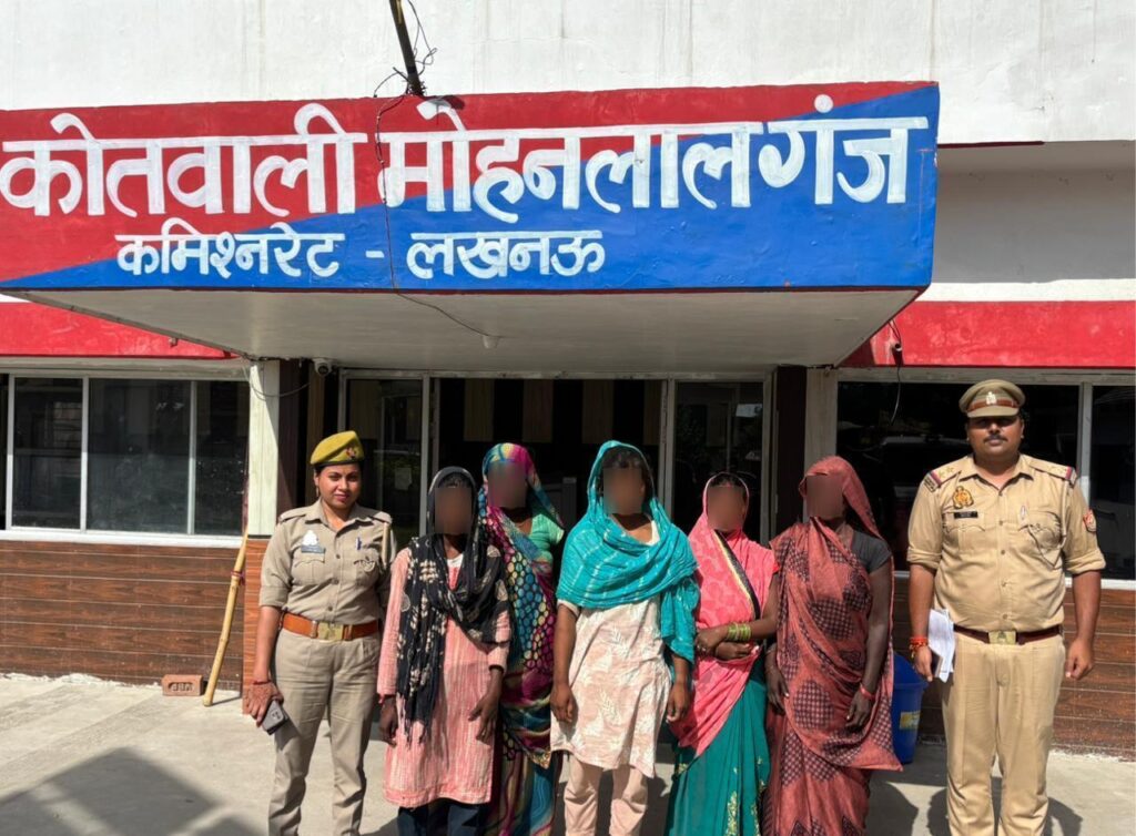 मोहनलालगंज पुलिस ने 48 घंटे की कड़ी मशक्कत के बाद दो नाबालिग बहनों को सकुशल किया बरामद……