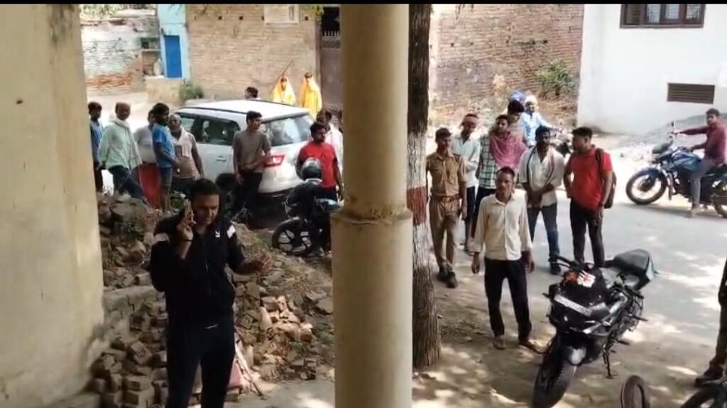 नौकरी के नाम पर सारनाथ में फर्जी कॉल सेंटर पर पुलिस की बड़ी कार्यवाही कुल 7 लोगो को किया गिरफ्तार