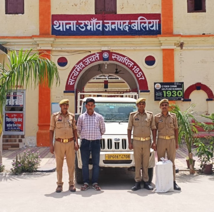 बलिया पुलिस को बड़ी सफलता, थाना उभांव पुलिस ने टावर बैटरी चोरी का किया खुलासा, 12 बैटरियों के साथ एक अभियुक्त गिरफ्तार