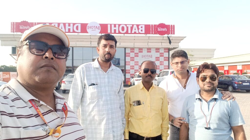 सोनभद्र से लखनऊ रवाना हुए पत्रकारों के कदम, राजभवन और डिप्टी सीएम के समक्ष गूंजेगी प्रांतीय समस्याओं की आवाज