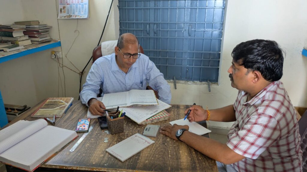 आकस्मिक निरीक्षण में चिकित्साधिकारी अनुपस्थित मिले, कारण बताओ नोटिस जारी