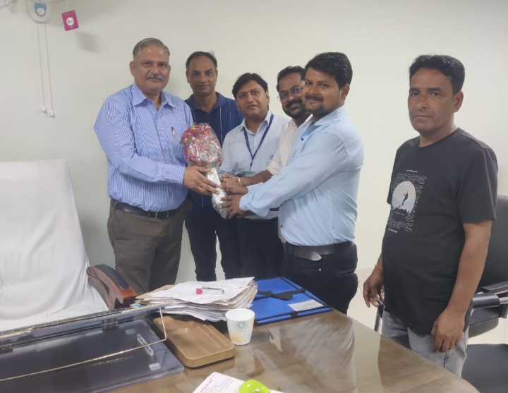 ओबरा तापीय परियोजना नव नियुक्त महाप्रबंधक (प्रशासन) निखिल चतुर्वेदी का बिजली कर्मचारी संघ ने किया भव्य स्वागत
