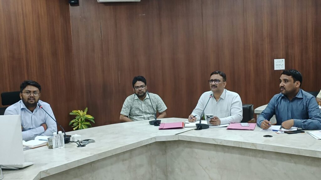18 से 20 जून तक रायफल क्लब में लगेगा विकास मेला, सीडीओ ने की तैयारियों की समीक्षा