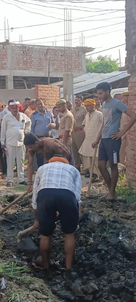 सार्वजनिक रास्ते से दोबारा हटाया गया अवैध अतिक्रमण, ग्रामीणों को मिली राहत