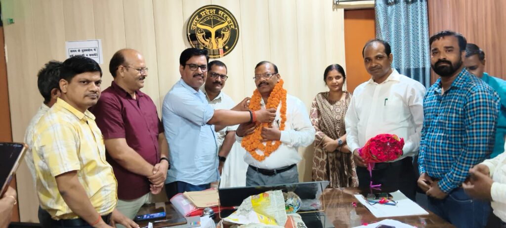 भांवरकोल ब्लॉक को मिले नए बीडीओ, प्रेमचंद ने संभाला कार्यभार, कर्मचारियों ने किया भव्य स्वागत