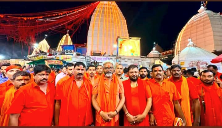 विधायक भूपेश चौबे ने बाबा बैजनाथ धाम में किया दर्शन-पूजन विश्व शांति, सर्वधर्म सद्भाव और जन-कल्याण की माँगी मन्नत