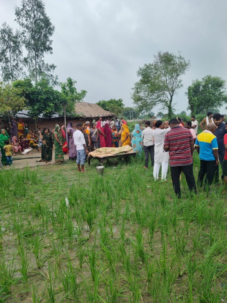 कोबरा के डसने से 21 वर्षीय युवक की मौत, ओड़राई गांव में पसरा मातम