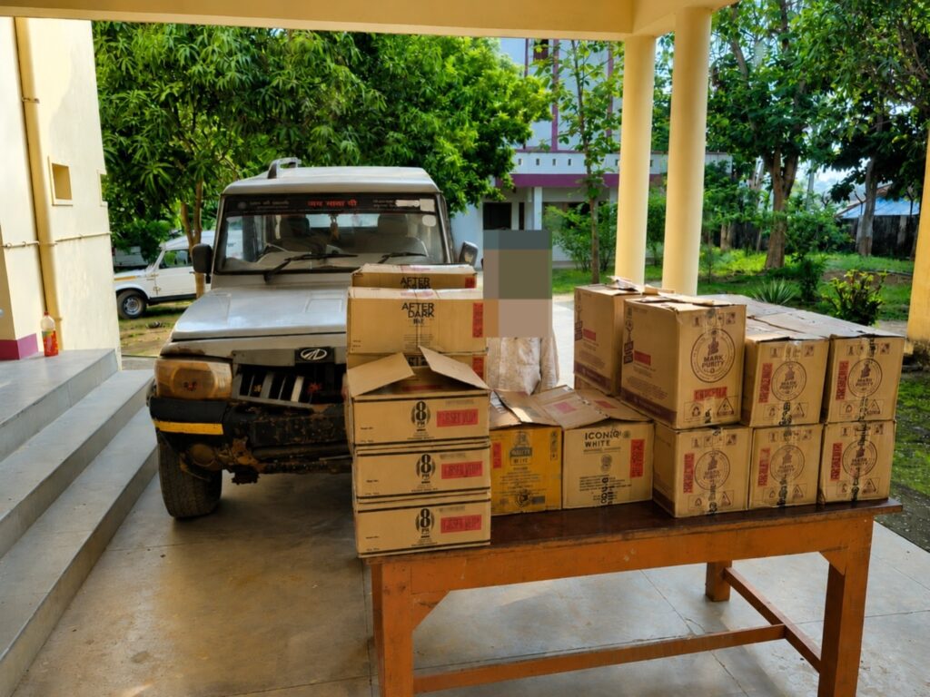 मांची पुलिस की बड़ी कार्रवाई बोलेरो से ₹1.94 लाख की अवैध अंग्रेजी शराब बरामद, 01 बाल अपचारी पुलिस अभिरक्षा में