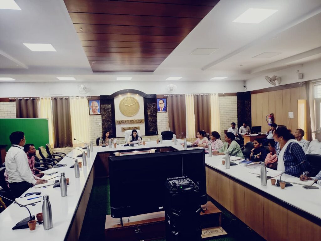जिलाधिकारी की अध्यक्षता में हुई जिला पोषण समिति की बैठक
