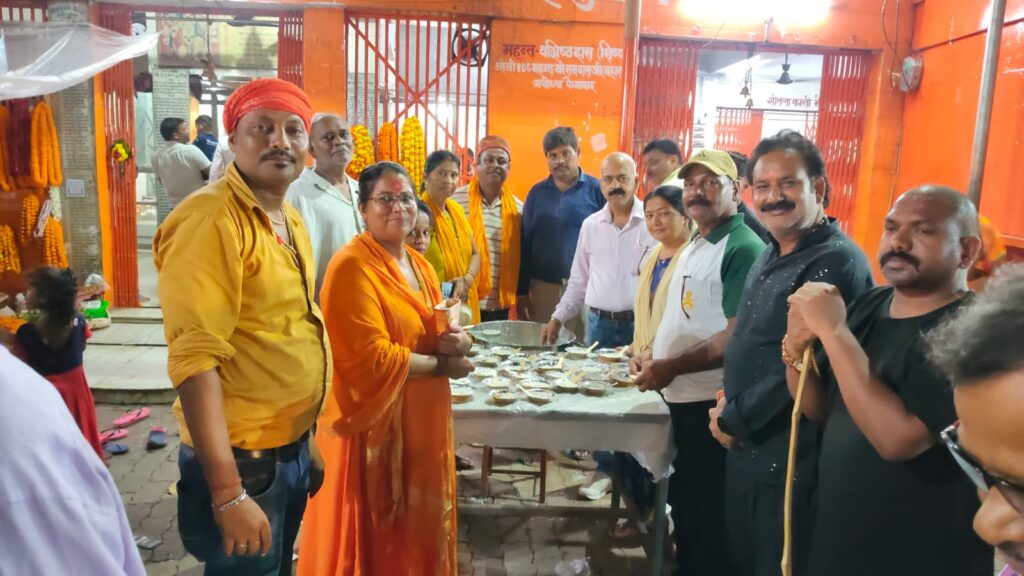 सोनभद्र श्री राम सेवा समिति का 54वां साप्ताहिक भंडारा आयोजित, एक वर्ष पूर्ण होने के बाद निरंतर जारी है सेवा का महासंकल्प