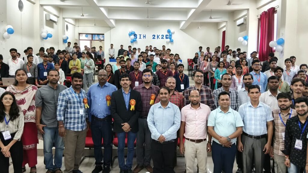 सोनभद्र राजकीय इंजीनियरिंग कॉलेज में दो दिवसीय स्मार्ट इंडिया हैकाथॉन का सफल आयोजन, 40 टीमों के 180 विद्यार्थियों ने दिखाया तकनीकी कौशल
