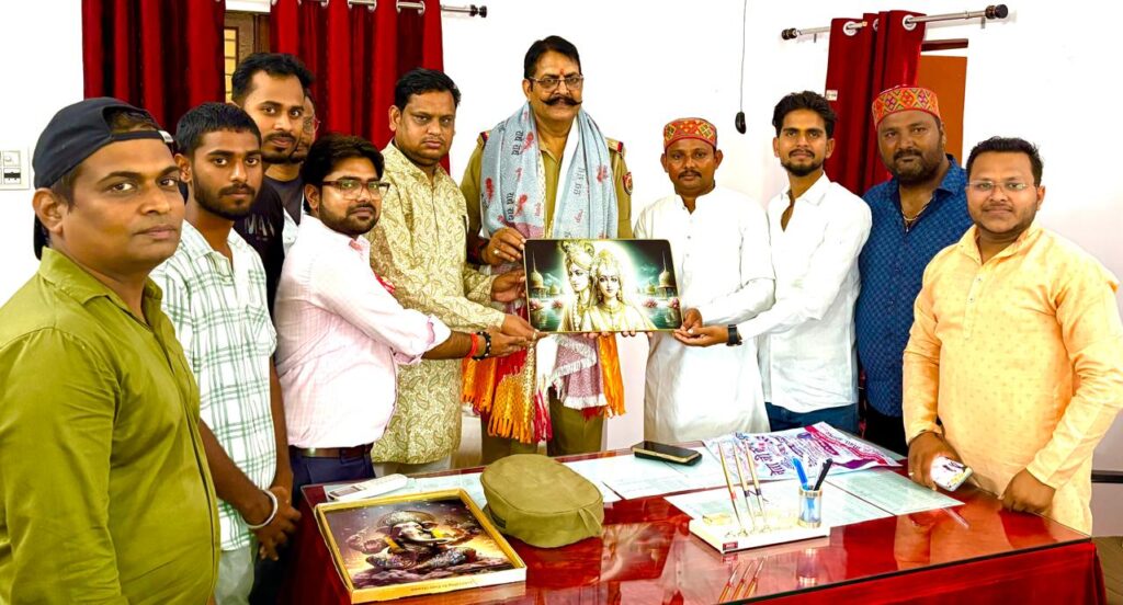 नवागत थाना प्रभारी नागेश कुमार सिंह का भाजयुमो कार्यकर्ताओं ने किया जोरदार स्वागत